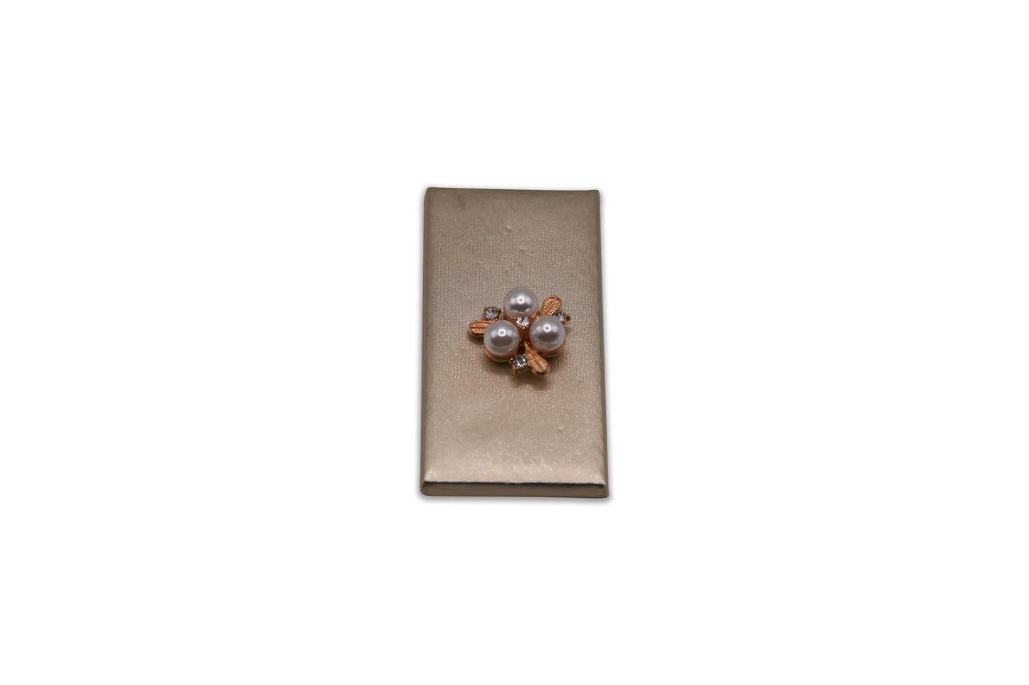 Glamorous Flower Rhinestone with 3 Big Pearls - Wedding Decorated Chocolate Favor