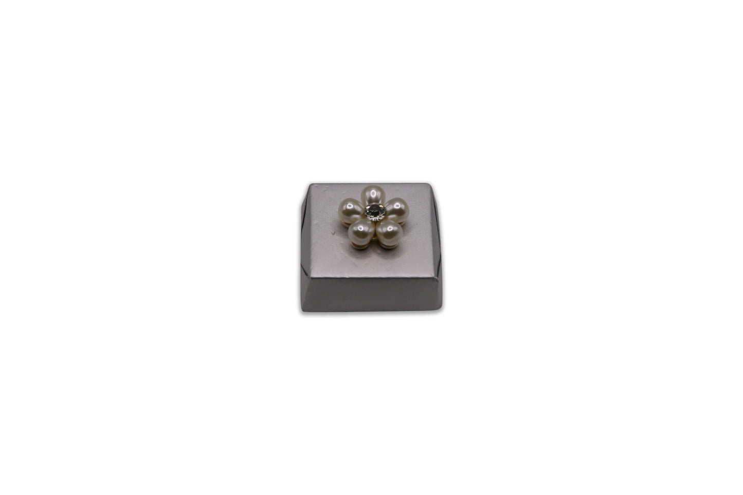 Gorgeous Pearl Flower  - Wedding Decorated Chocolate Favor