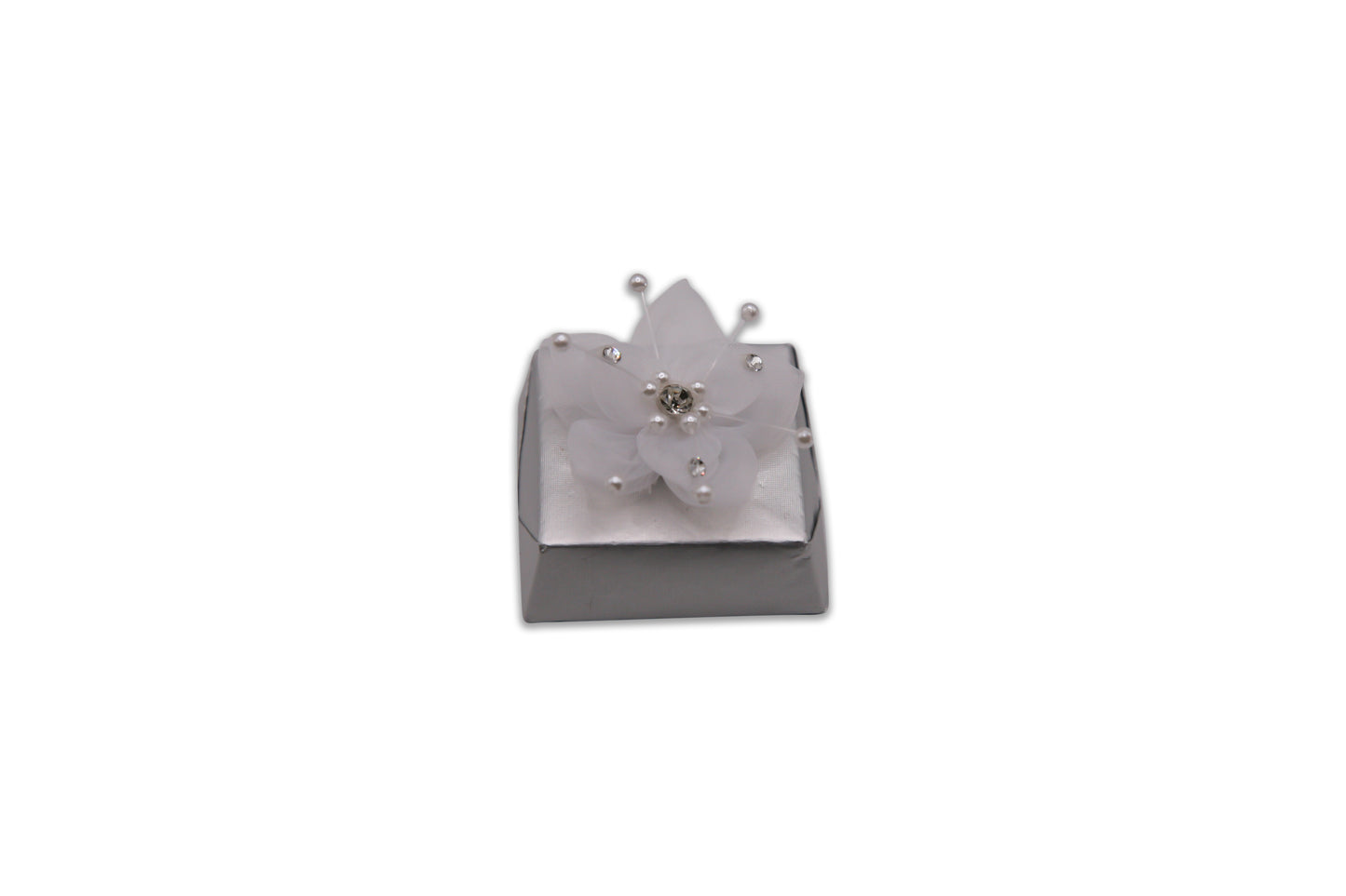 Precious White Flower - Wedding Decorated Chocolate Favor