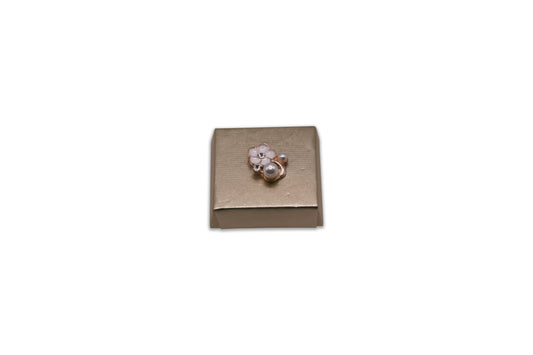 Elegant White Flower with Pearls - Wedding Decorated Chocolate Favor
