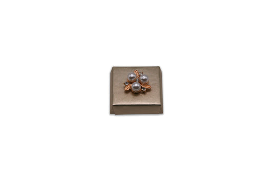 Glamorous Flower Rhinestone with 3 Big Pearls - Wedding Decorated Chocolate Favor