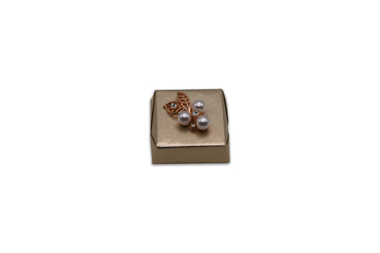 Rhinestone Pearls with Leaf - Wedding Decorated Chocolate Favor