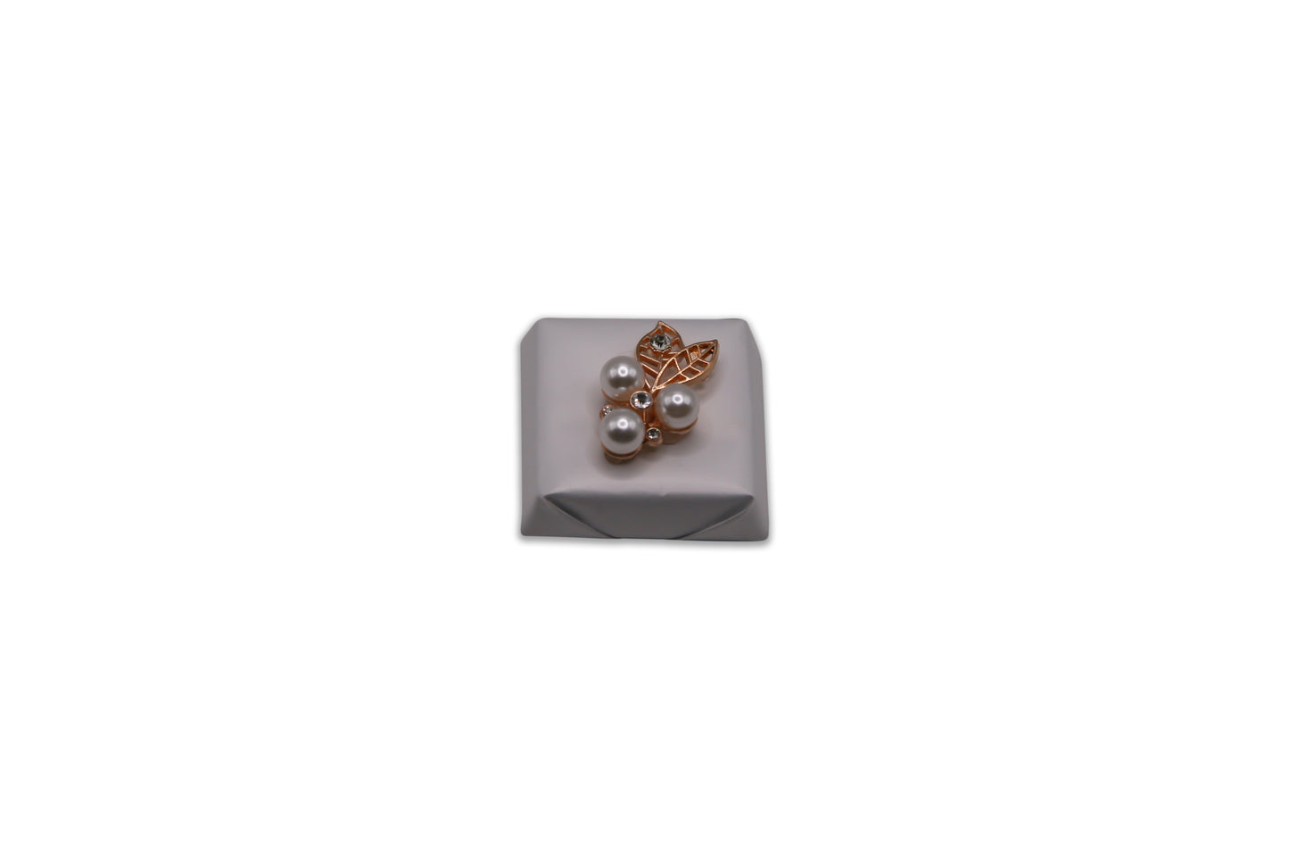 Rhinestone Pearls with Leaf - Wedding Decorated Chocolate Favor