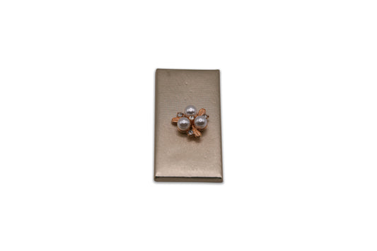 Glamorous Flower Rhinestone with 3 Big Pearls - Wedding Decorated Chocolate Favor