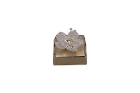 Beautiful Beige Flower - Wedding Decorated Chocolate Favor